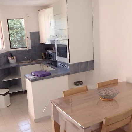 アパートホテル Les Hameaux De Bocca Del Oro ポルトヴェッキオ